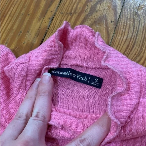 Abercrombie Soft Ribbed Mockneck and Turtleneck Tanks - Picture 4 of 5